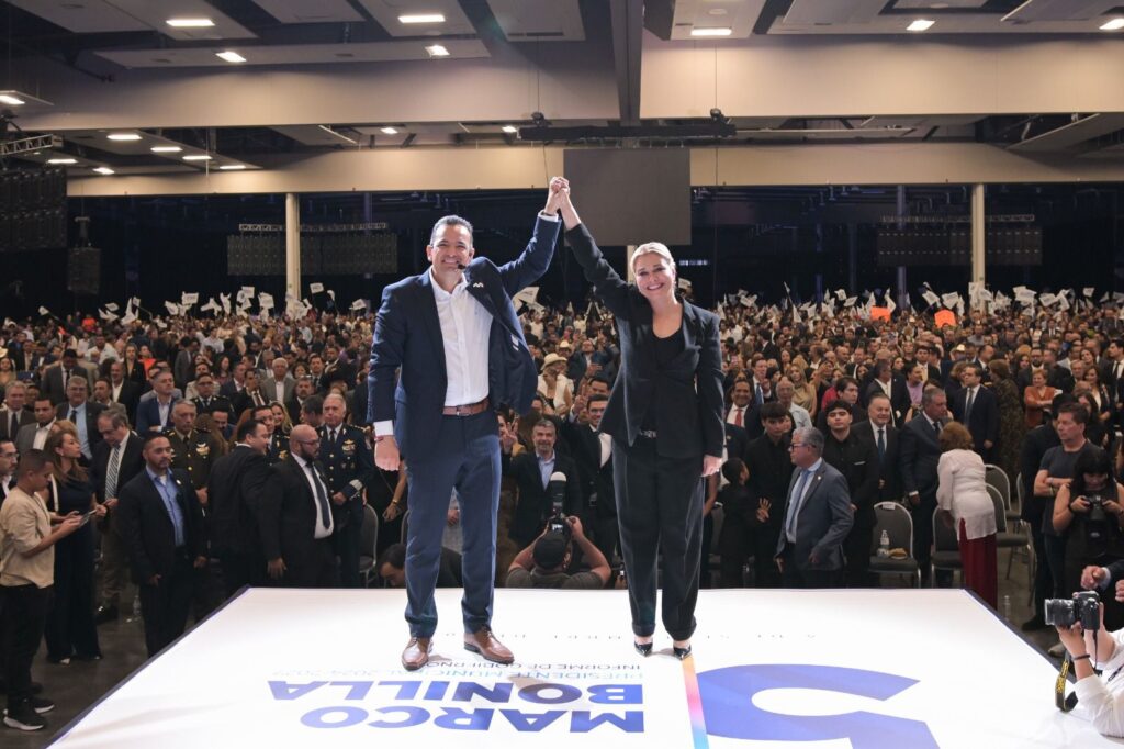 Maru Campos acompaña al alcalde Marco Bonilla en su Quinto Informe de Gobierno